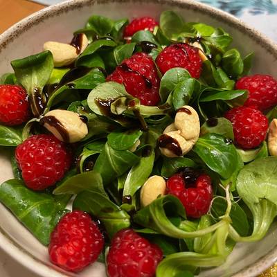 Málnás saláta | Varga Gábor (ApróSéf) receptje  - Cookpad receptekCooksnap feltöltéseMegosztás-image