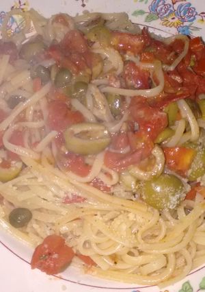 Una foto de Fideos a la Putanesca