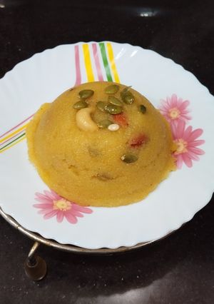 A picture of Halwa Nagori.