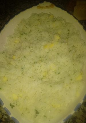 Una foto de Arroz con perejil y manzana rallada