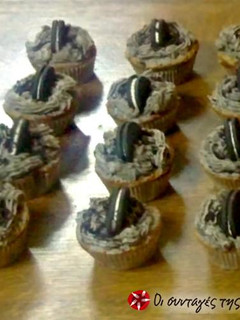 Φωτογραφία της συνταγής Σοκολατένια cupcakes με buttercream Oreo