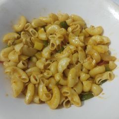 A picture of Masala Macroni.