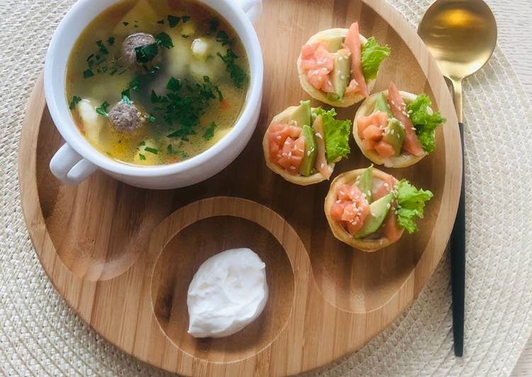 Суп с фрикадельками и клёцками!