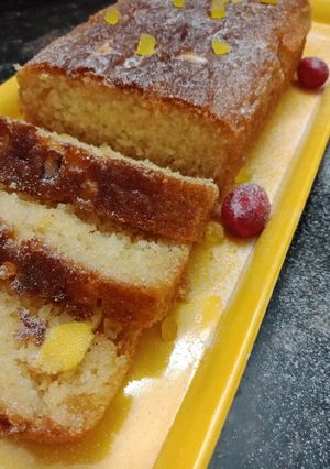 A picture of Lemon cake.