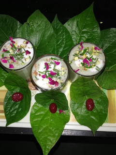 પાન શોટ્સ (Paan Shots Recipe In Gujarati) રેસીપી મુખ્ય ફોટો