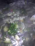 Sopa de verduras cortadas a cuchillo