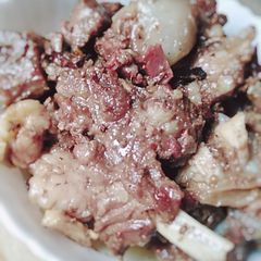 A picture of Namkeen gosht.