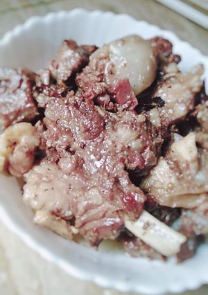 A picture of Namkeen gosht.