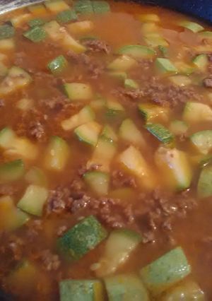 Una foto de Carne molida con calabacitas