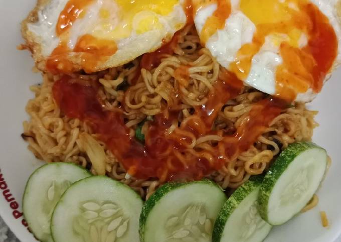 Maggi Goreng lapar di waktu malam #cookpadmalaysia