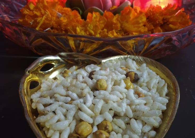 Recipe of Homemade Puffed rice chana mixture