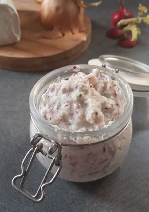 Une photo de Tartinade radis - fromage de chèvre