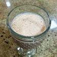 Smoothie proteico de morango e banana