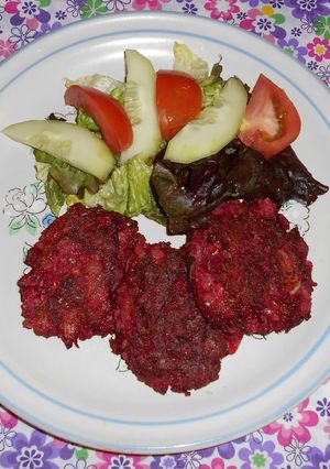 Una foto de Hamburguesa de remolacha quinoa y nuez