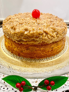 Una foto de Pastel de manzana, pasas y nueces tipo alemán