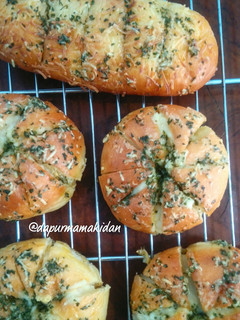 Foto resep Korean garlic cheese bread