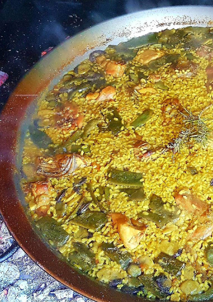 Una foto de Paella Valenciana