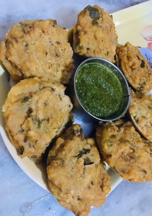 A picture of Chana Daal idli.