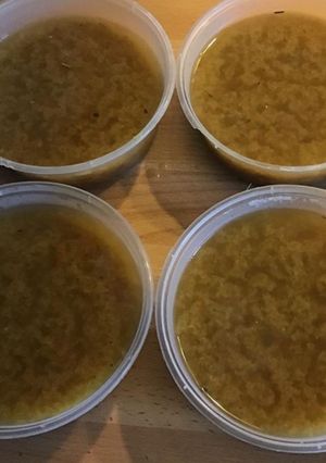 Une photo de Bouillon maison au porc légumes de saison et épices