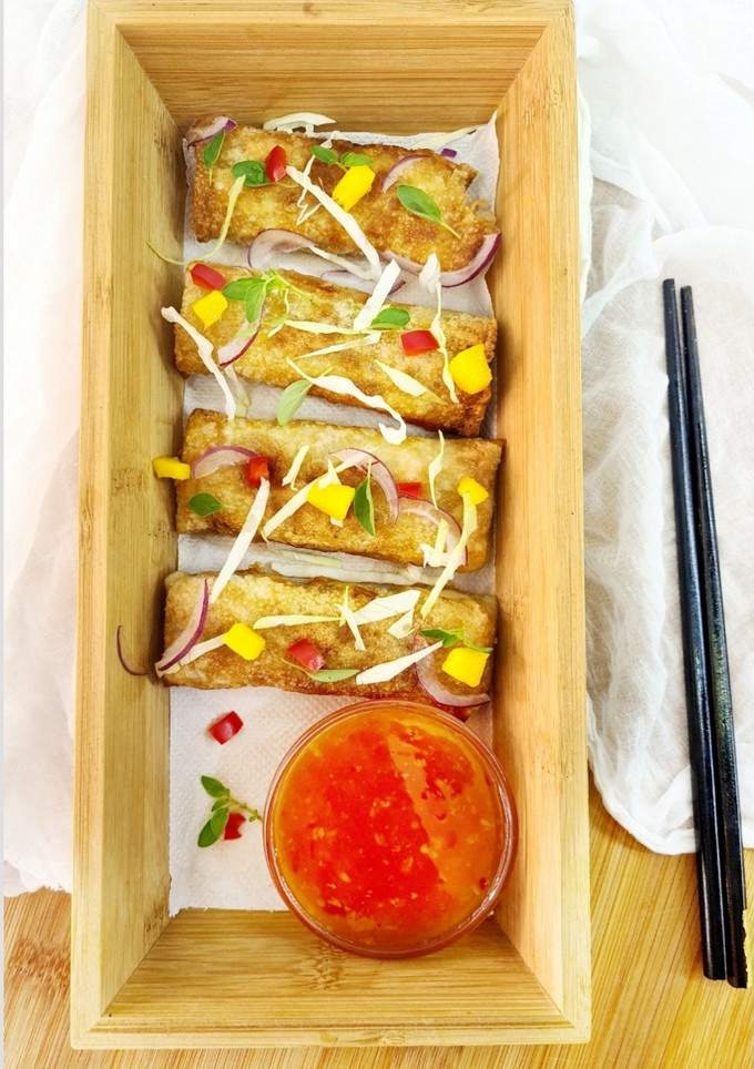Una foto de Rollitos de primavera de cerdo con masa Brick