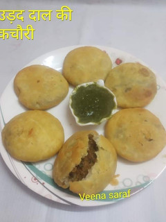 उड़द दाल की कचौड़ी (urad dal ki kachodi recipe in Hindi) रेसिपी मुख्य फोटो