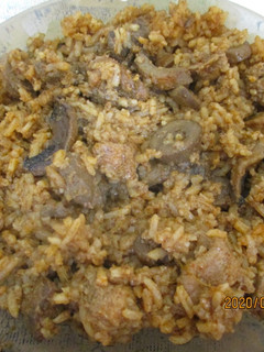 Rizses hús gazdagon recept fotója