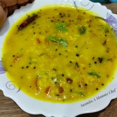 A picture of Dhuli moong ki dal.