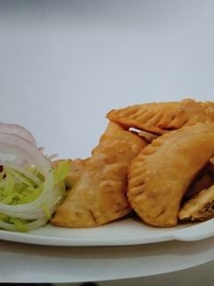   મીની  વેજ  સમોસા(mini veg samosa recipe in gujarati) રેસીપી મુખ્ય ફોટો