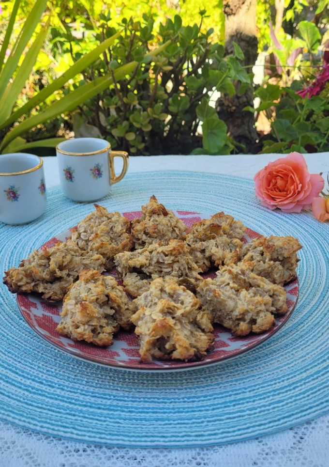 Una foto de Galletitas con coco y pasas