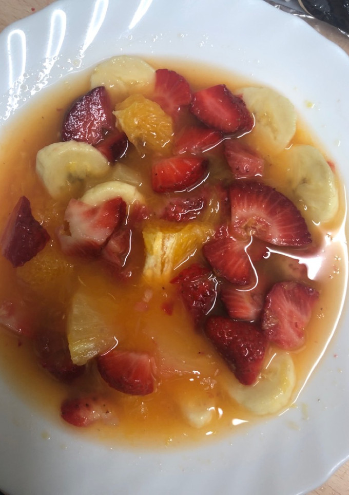 Una foto de 134. Macedonia de frutas (postre)