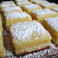 A picture of Lemon Curd Slice.