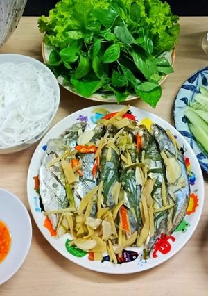 Hình của món Cá nục hấp bia.