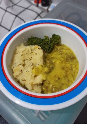 Foto resep Mashed Potato with Beef Curry (MPASI 10M)