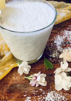 A picture of 3 ingredient Refreshing Piña Colada 🍸🍍🥥.