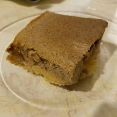 A picture of Pesach cake.