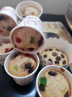 વેનિલા કપ કેક (Vanila cup cake recipe in Gujarati) રેસીપી મુખ્ય ફોટો