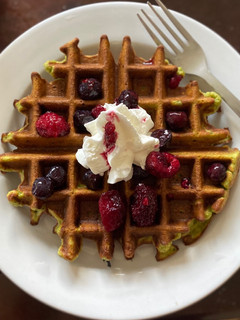 Una foto de Waffles de avena y espinacas