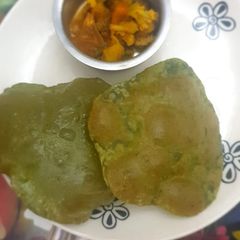 A picture of Palak Puri.