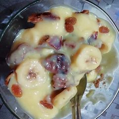 Chocolate chips fruit custard A picture of Chocolate chips fruit custard.