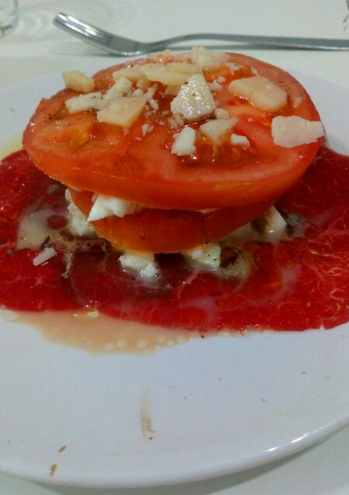 Una foto de Ensalada caprese especial