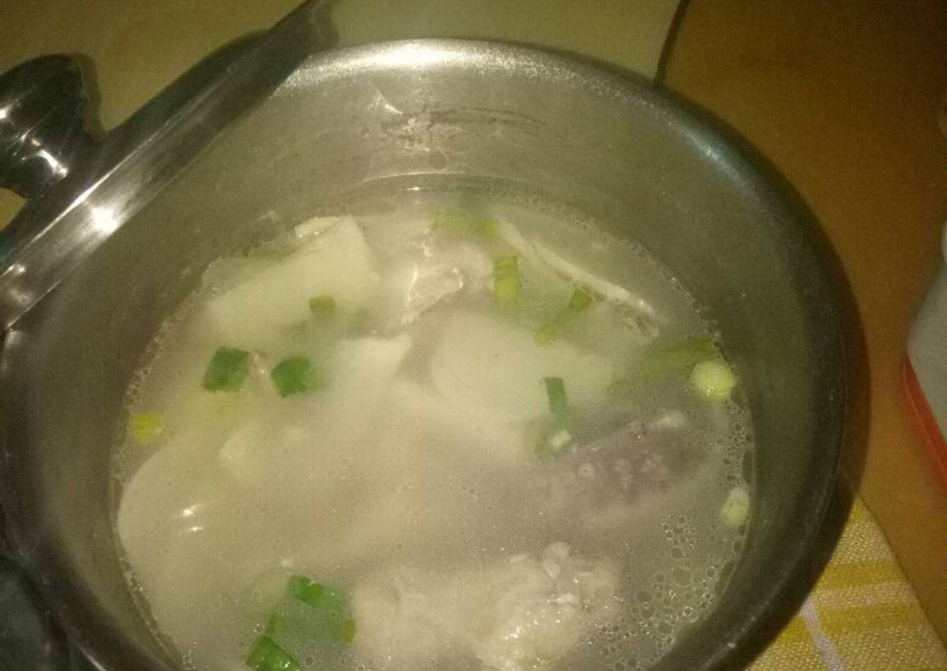 Sup ayam bengkoang