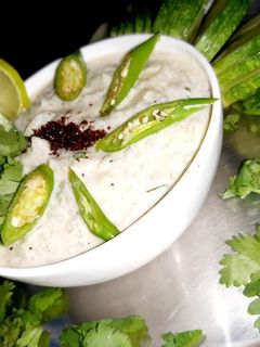 A picture of Cucumber raita.