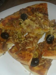 صورة لوصفة بيتزا التونة