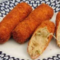 A picture of Kroket Belanda (Dutch Croquette).