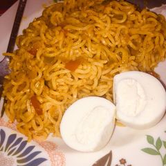 A picture of Curry noodles.
