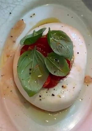 Foto de Burrata com Tomate