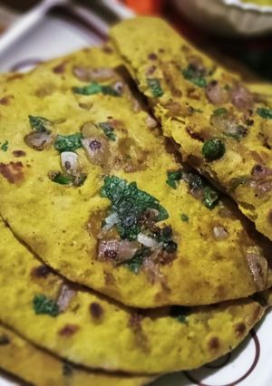 A picture of MISSI ROTI (PUNJABI STYLE).