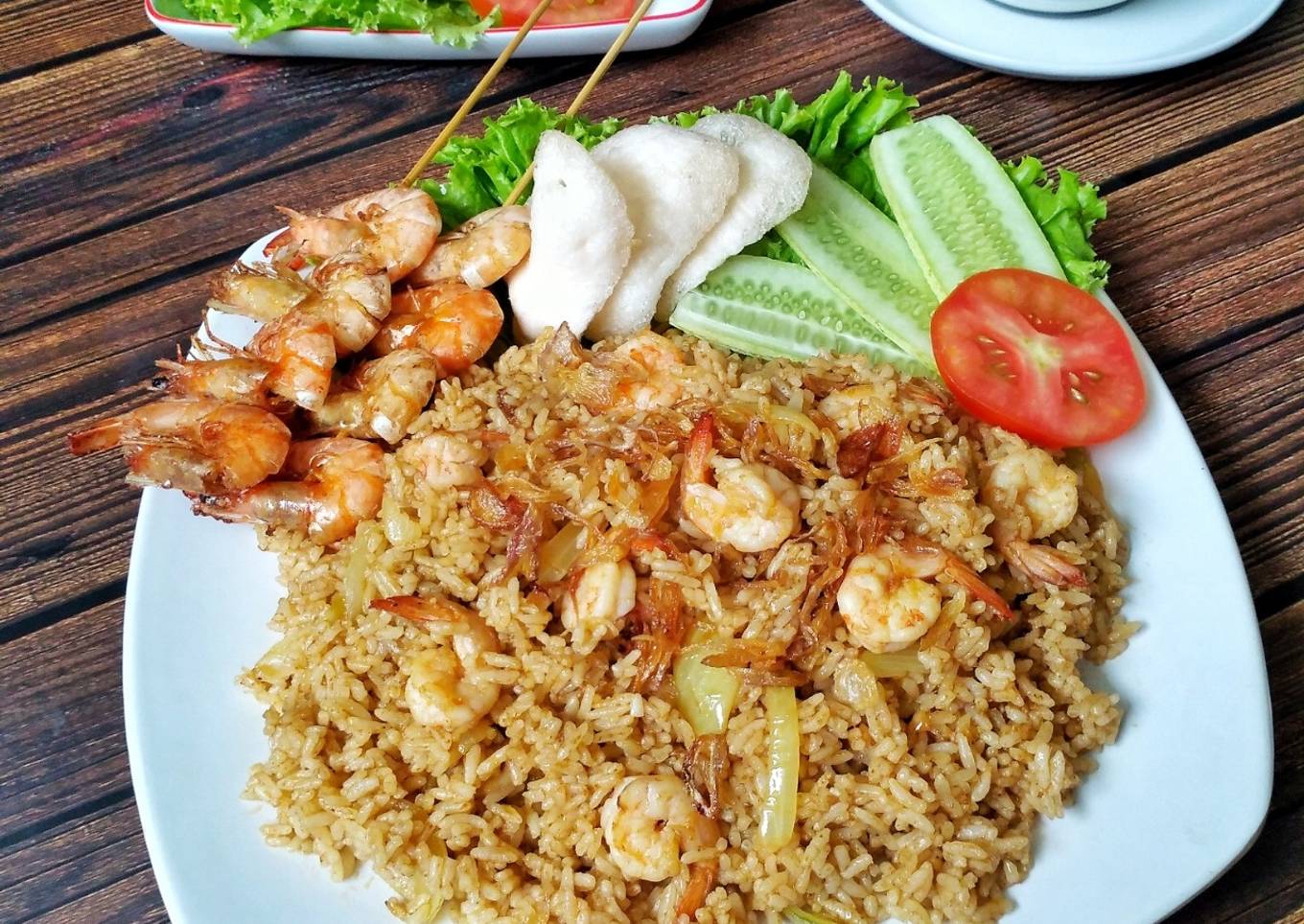 Nasi goreng bumbu rendang & sate udang