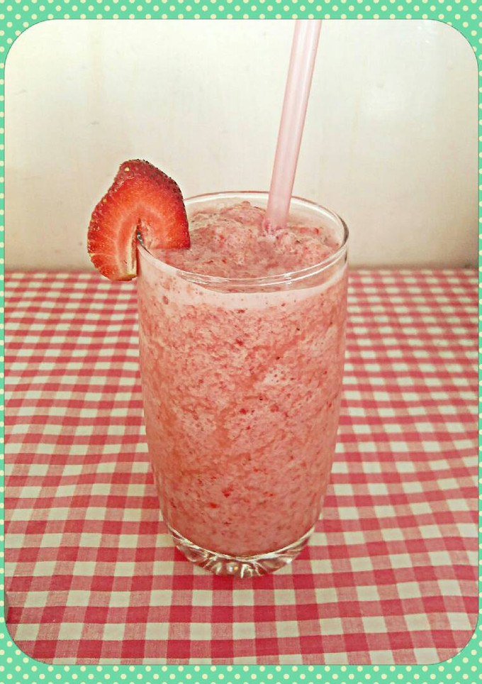 Una foto de Smoothie de fresa bajo en calorías