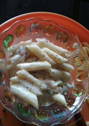 A picture of White pasta.
